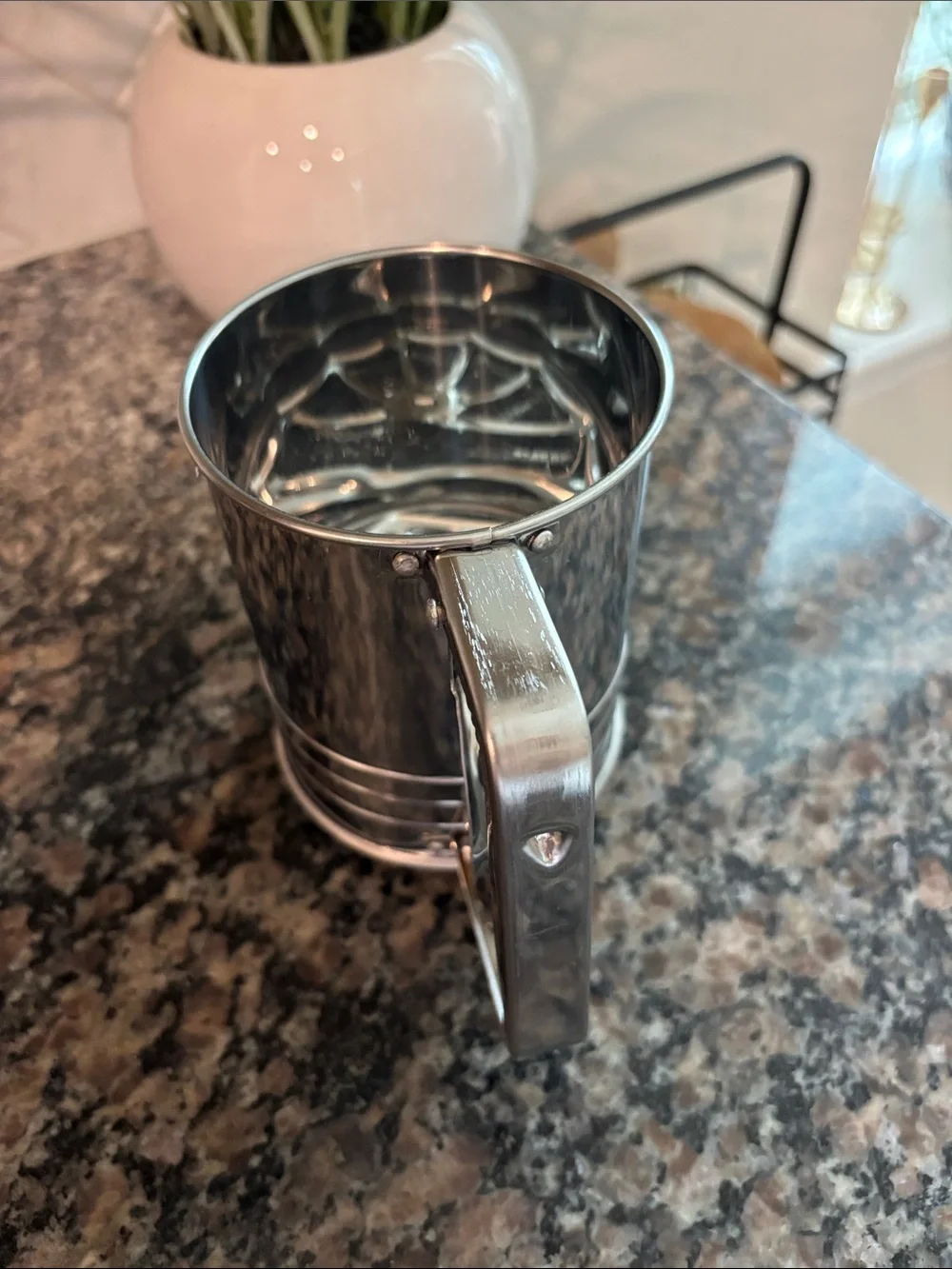 Stainless Steel Flour Sifter with Handle - Silver never used perfect condition